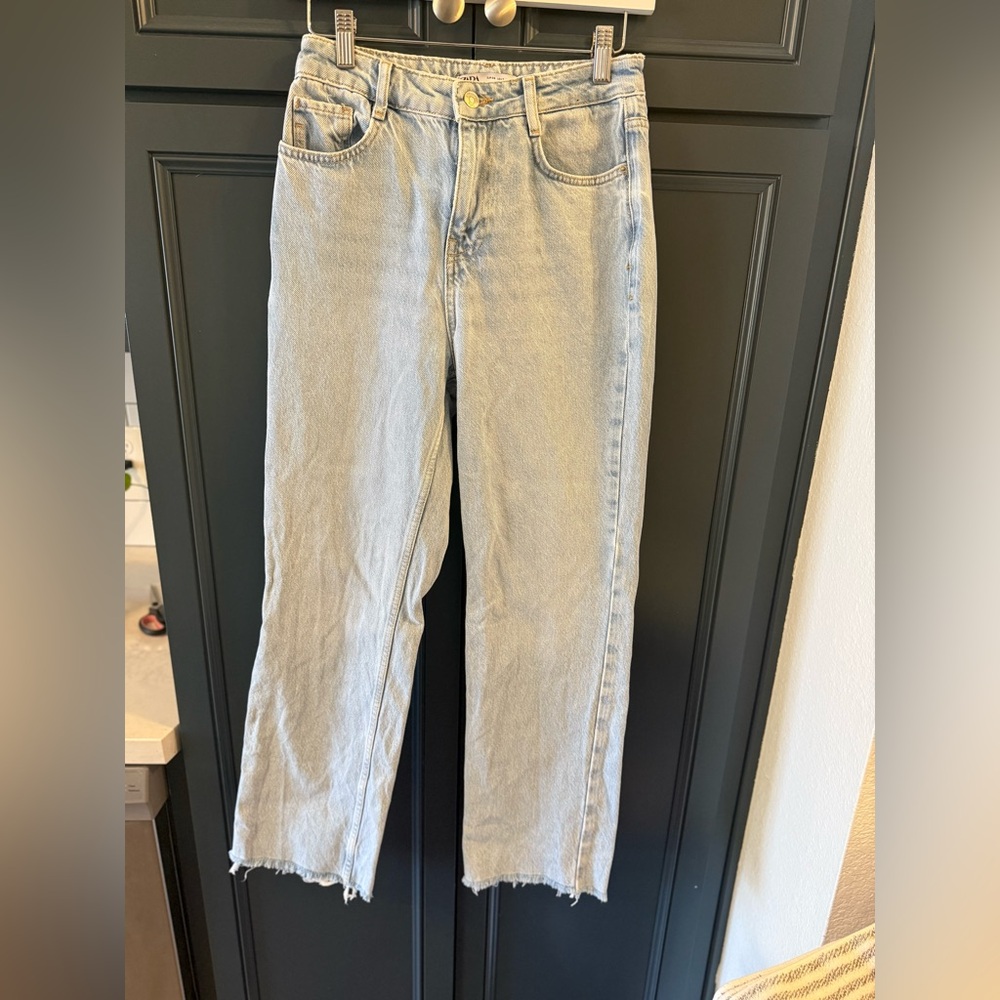 Zara Women's Light Blue Straight Leg Jeans